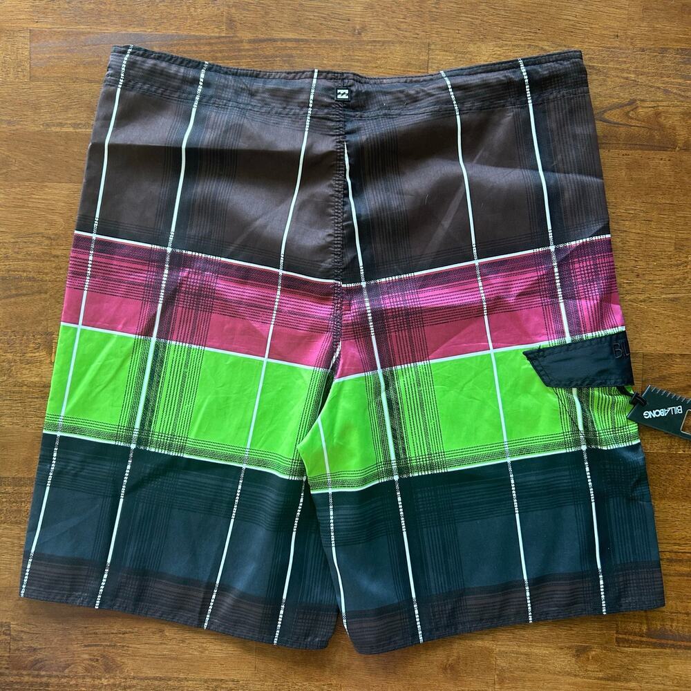 Billabong Quads Plaid Board Shorts, Mens Size 40 Surf Swim Casual Vibrant Colors - Picture 2 of 9